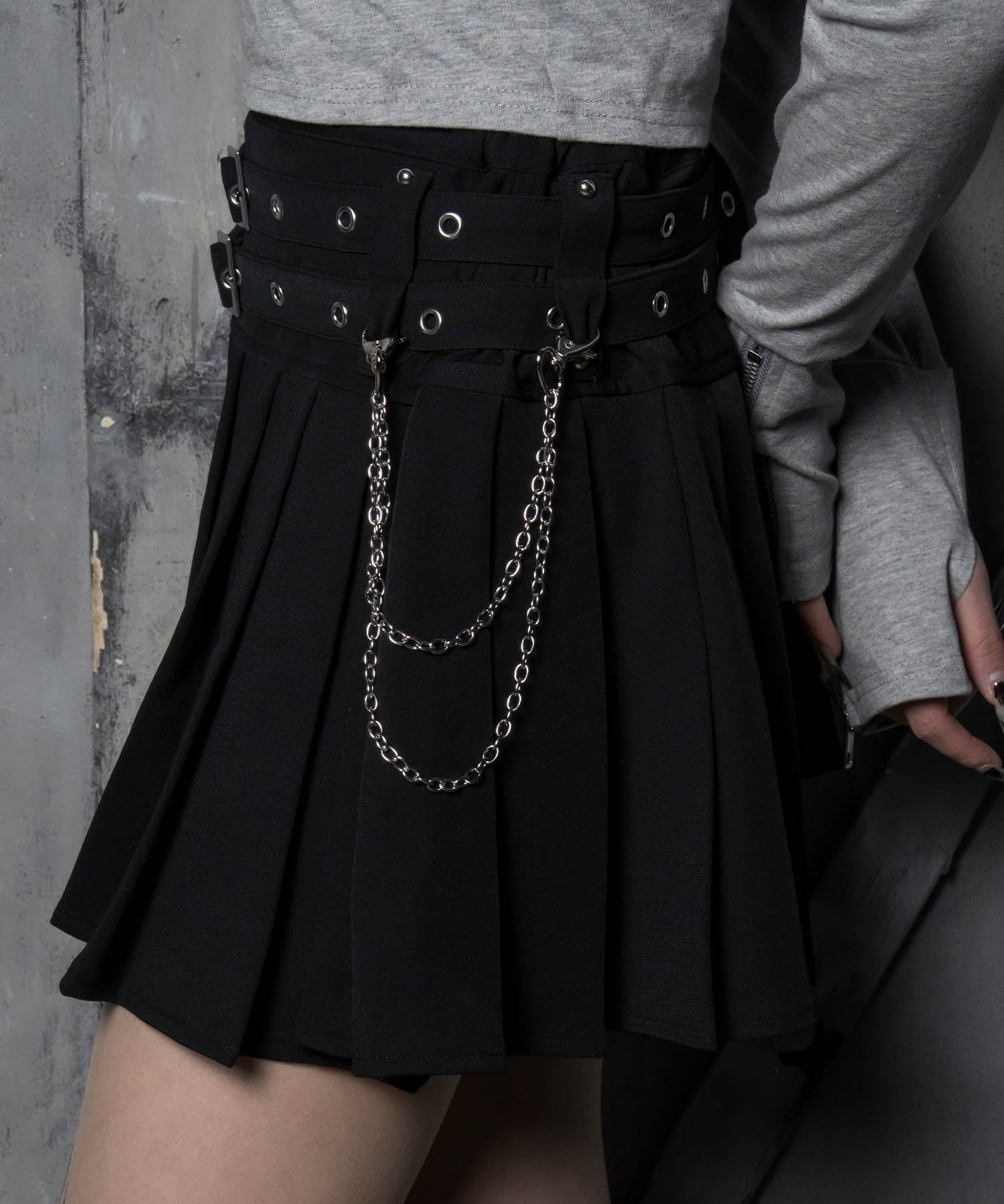 チェーンプリーツスカート