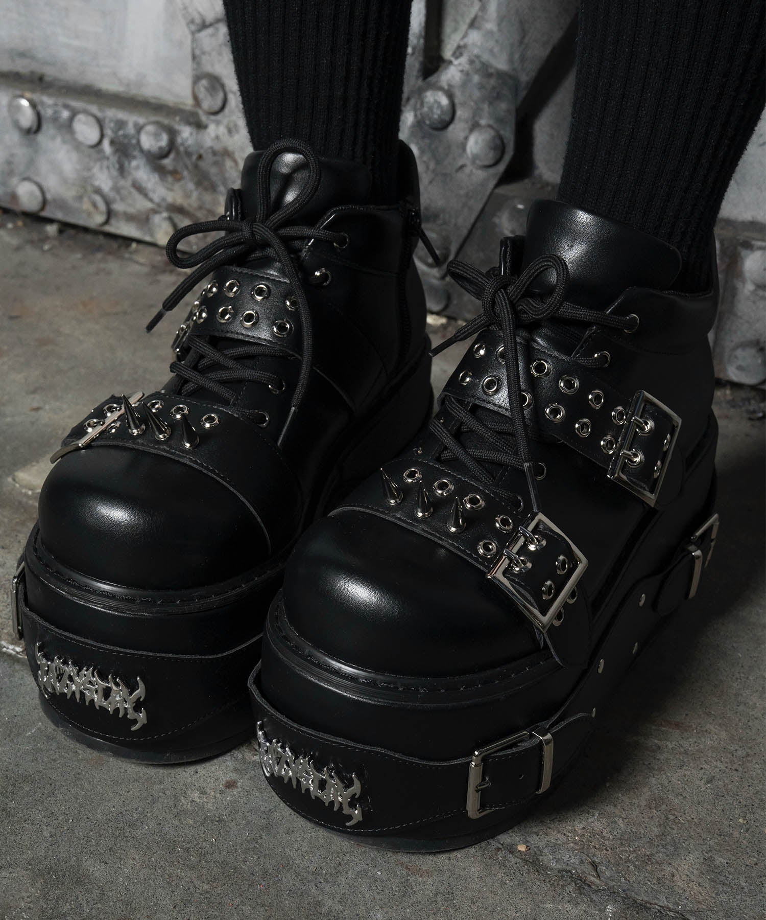 【予約商品】パンクロックスニーカー