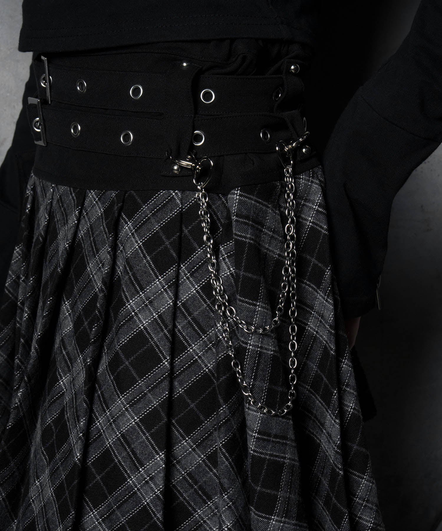 チェーンプリーツスカート