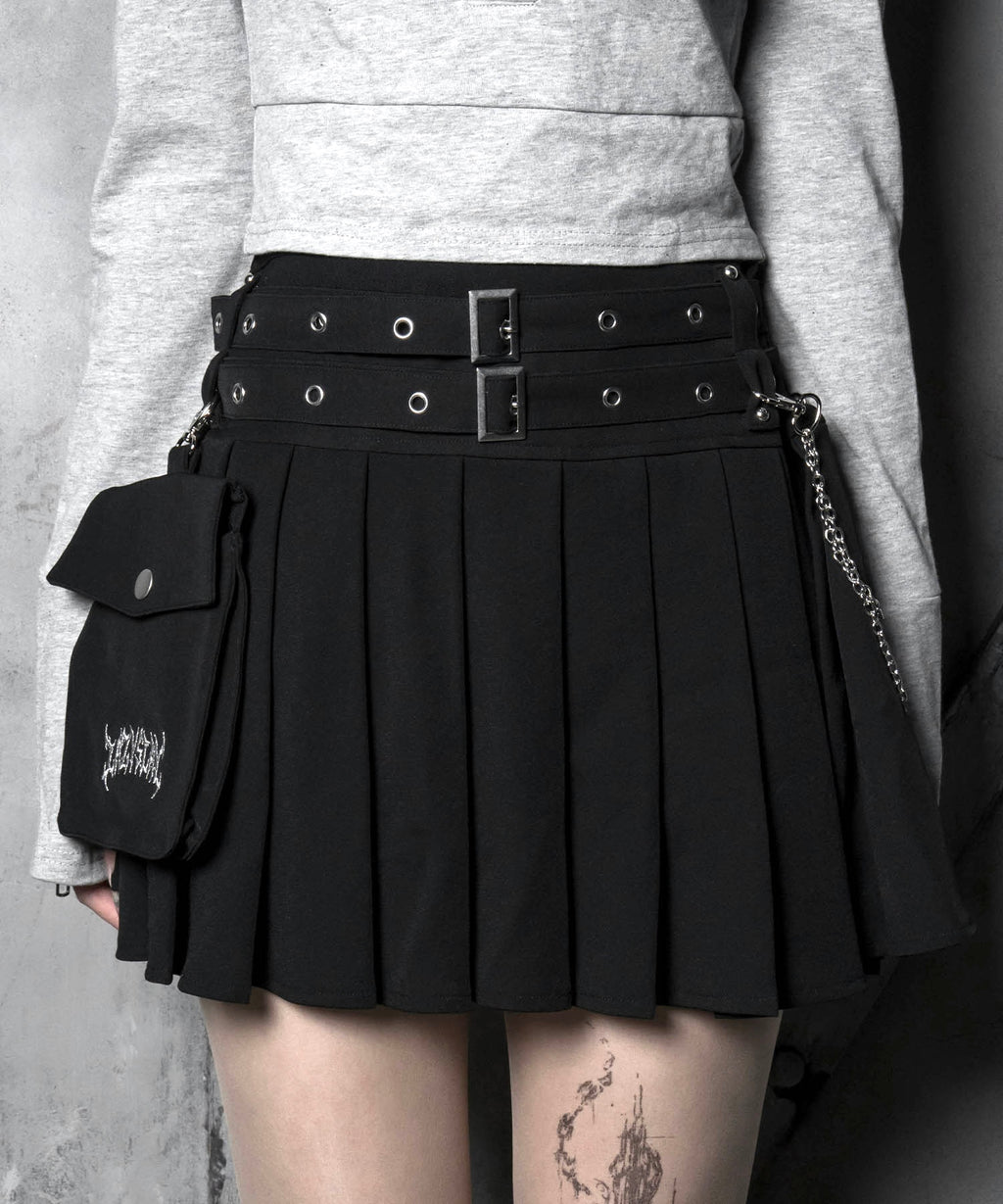 チェーンプリーツスカート