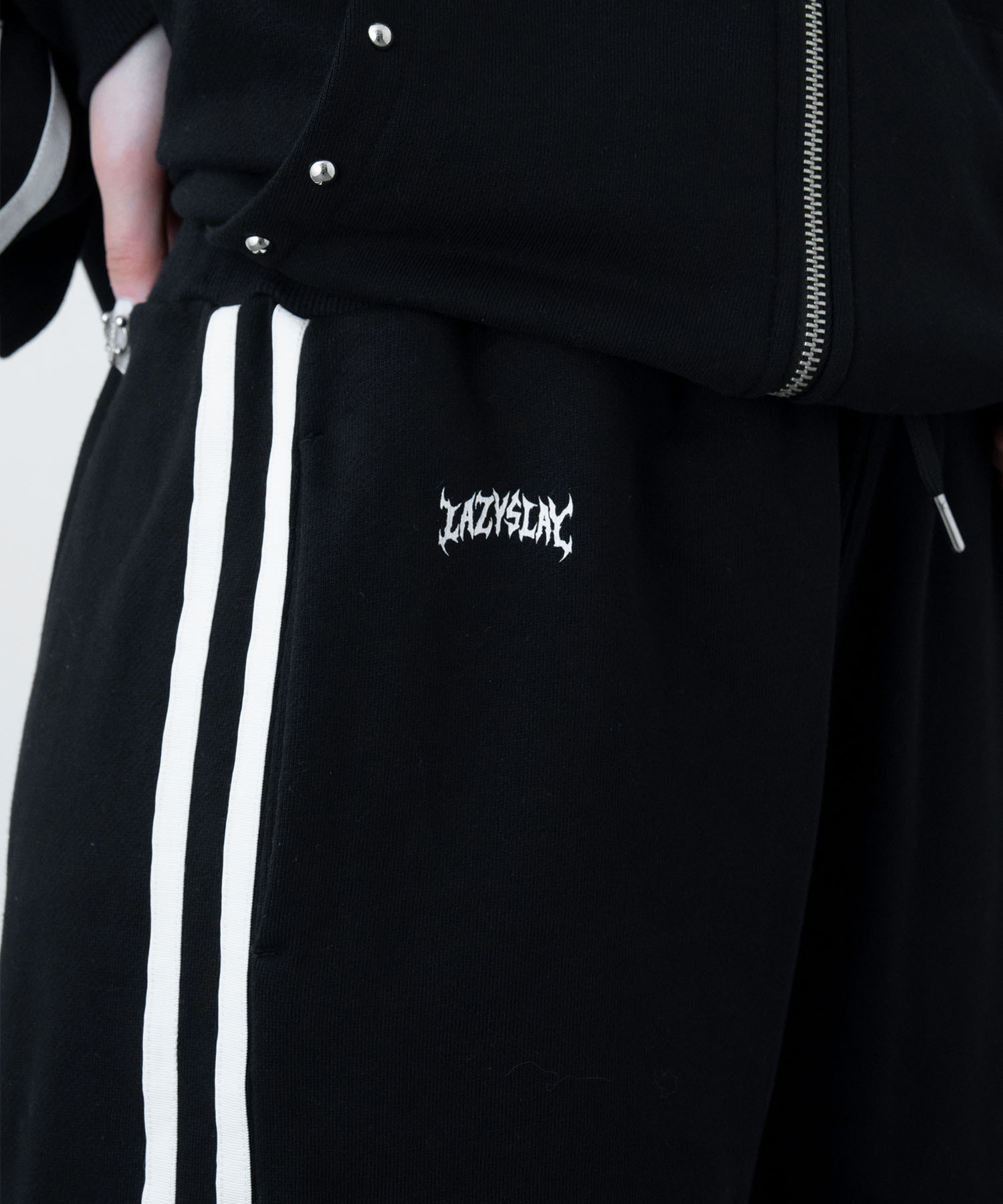 ラインスウェット