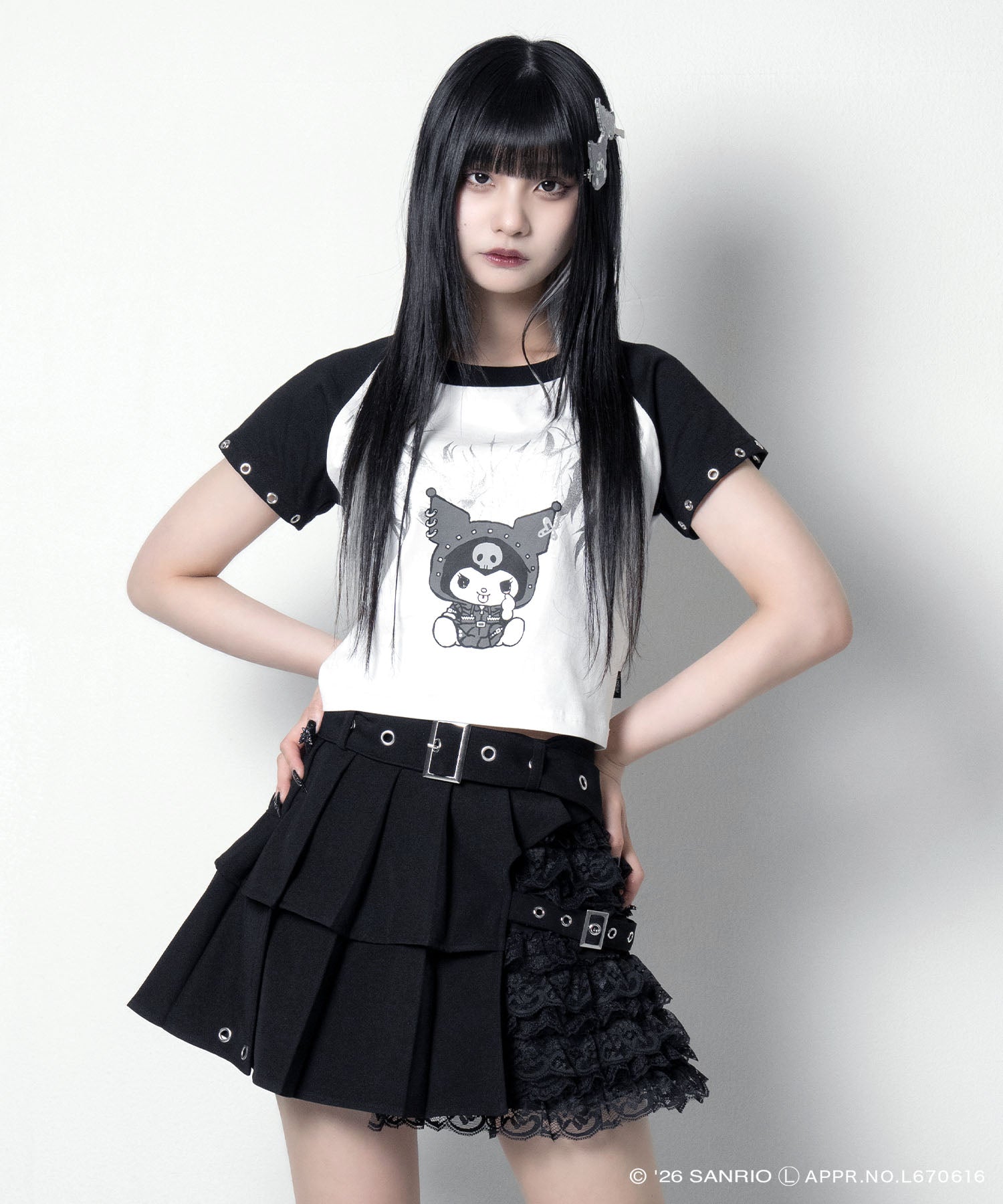 クロミ×LAZYSLAYクロップドTシャツ