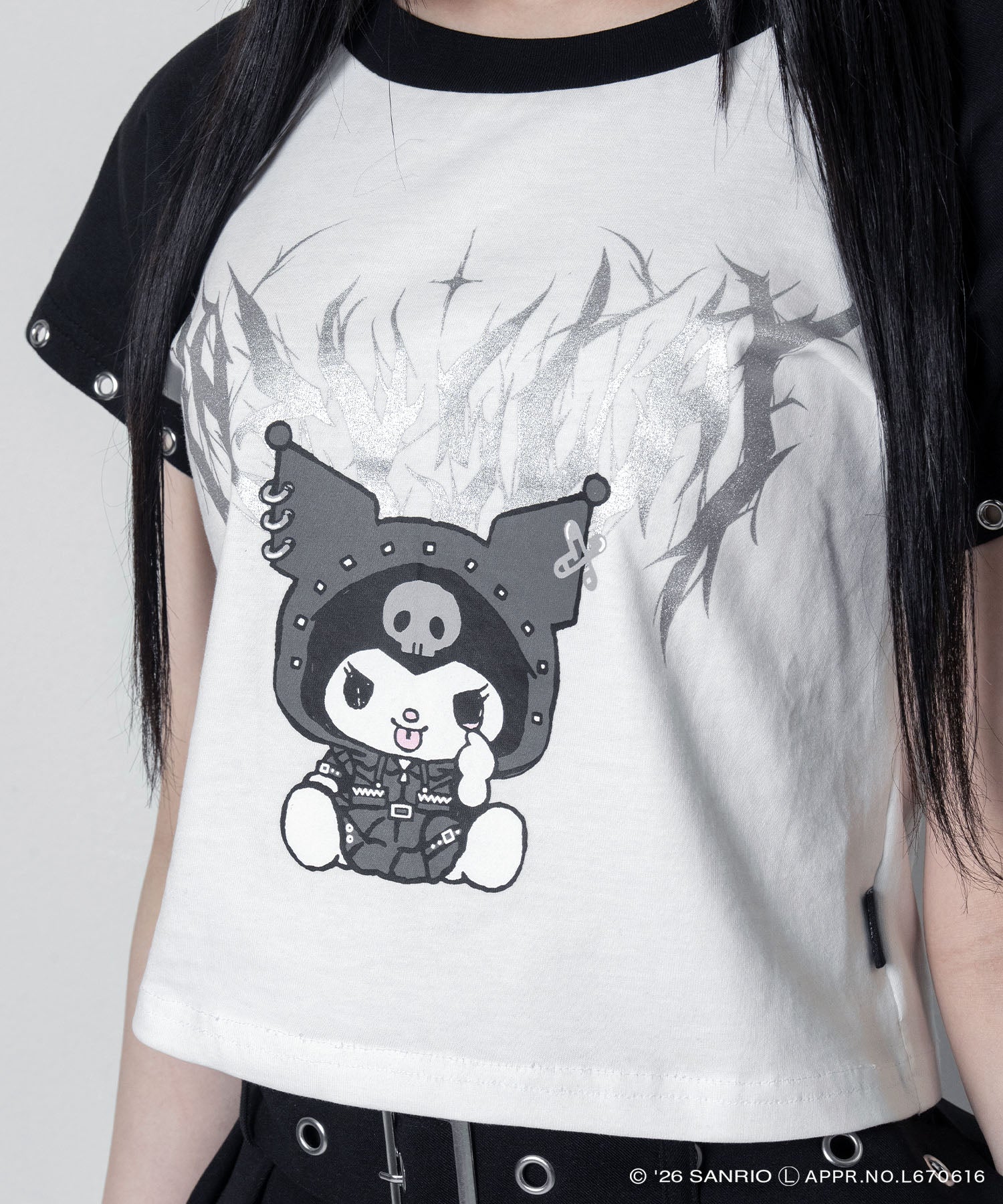 クロミ×LAZYSLAYクロップドTシャツ